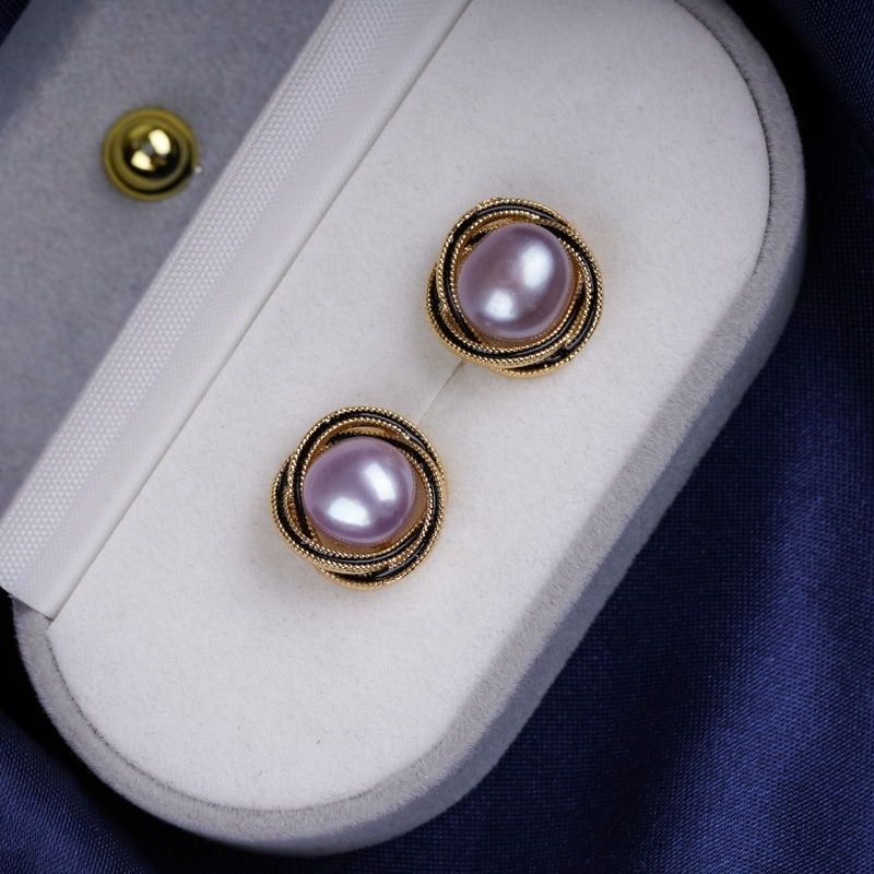 Bông Tai Ngọc Trai Tự Nhiên Phong Cách Cổ Điển Viền Đen Sang Trọng MADAME HIEN PEARLS Cho Nữ BTN266