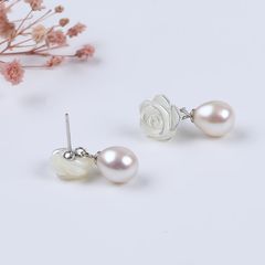 Bông Tai Ngọc Trai Tự Nhiên kiểu Hoa Hồng chế tác từ vỏ Sò Thời Trang Cho Nữ BTG018