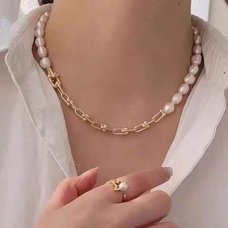 Vòng cổ Ngọc Trai Tự Nhiên Phối Chuỗi Thép Titan Thanh Lịch Nam Nữ MADAME HIEN PEARLS CG029