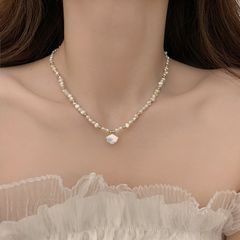 Vòng Cổ Ngọc Trai Hạt Baroque Phối Điểm Hạt Kim Loại Mặt Vỏ Sò Tươi Tắn Fritillaria Cloud MADAME HIEN PEARLS CB030