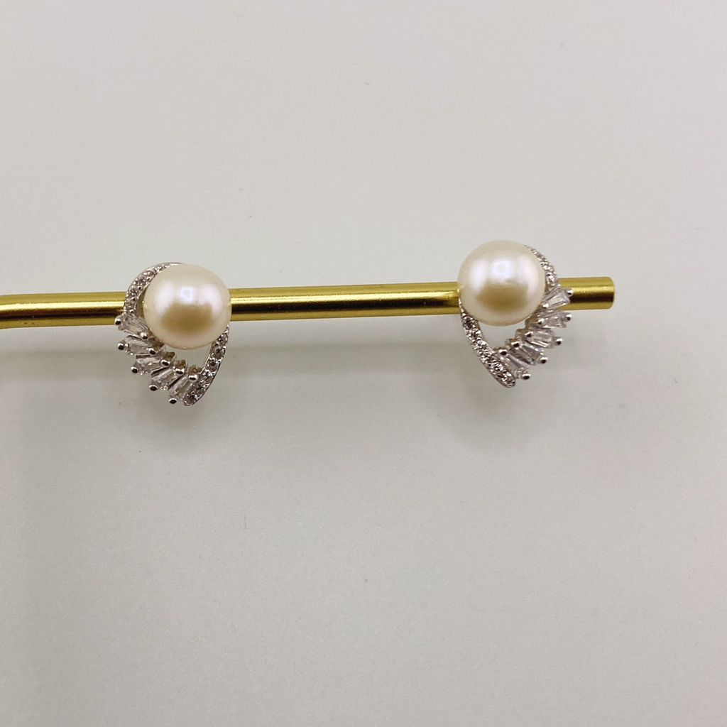 Bông Tai Bạc s925 Mạ Vàng Ý (Vàng Trắng) Đính Ngọc Trai 8mm Cánh Tiên BMVBTN001