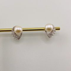 Bông Tai Bạc s925 Mạ Vàng Ý (Vàng Trắng) Đính Ngọc Trai 8mm Cánh Tiên BMVBTN001