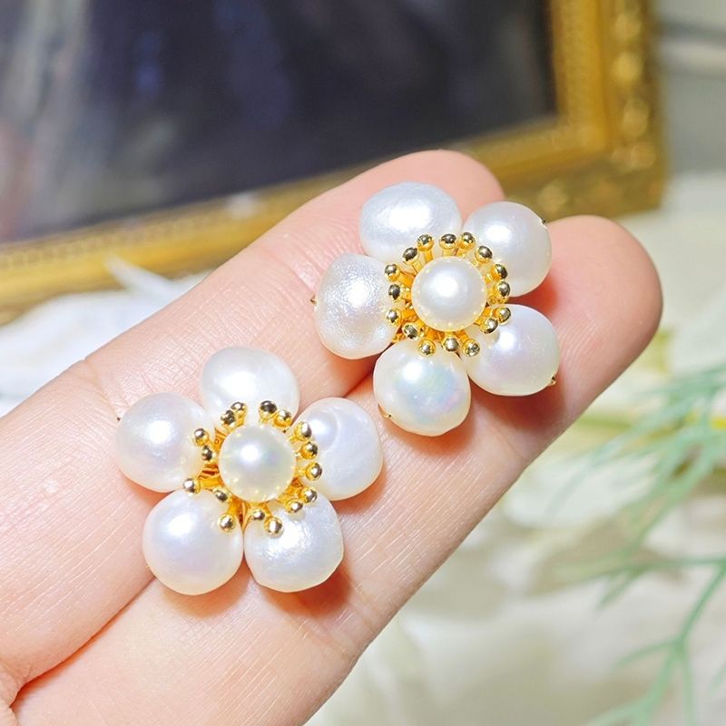 Bông Tai Ngọc Trai Tự Nhiên Mùa Xuân Dáng Hoa Mai 5 Cánh Sang Trọng MADAME HIEN PEARLS Cho Nữ BTN272