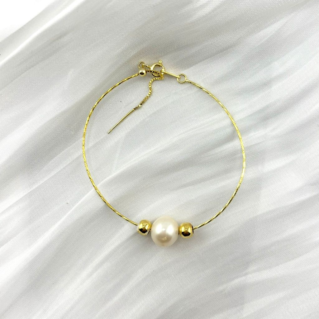 Vòng Tay Dạng Kiềng Bạc Ý s925 Dây Siêu Mịn Mặt Hạt Ngọc Trai Tròn Xuyên Tâm MADAME HIEN PEARLS VTT086