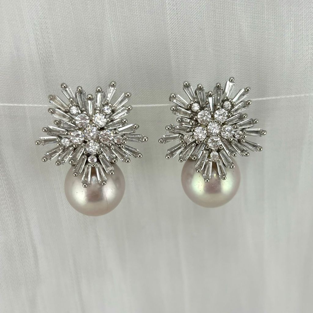 Bông Tai Khung Bạc Ý s925 Mạ Vàng Ý Thật Mặt Hoa Hướng Dương Nở Đính Ngọc Trai Trắng 11mm Hạt Tròn Đẹp Grade AAA MADAME HIEN PEARLS BMVBTT011TRB