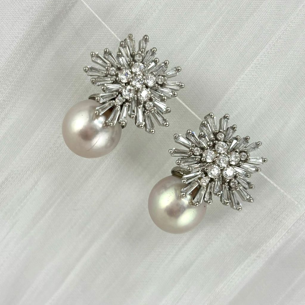 Bông Tai Khung Bạc Ý s925 Mạ Vàng Ý Thật Mặt Hoa Hướng Dương Nở Đính Ngọc Trai Trắng 11mm Hạt Tròn Đẹp Grade AAA MADAME HIEN PEARLS BMVBTT011TRB