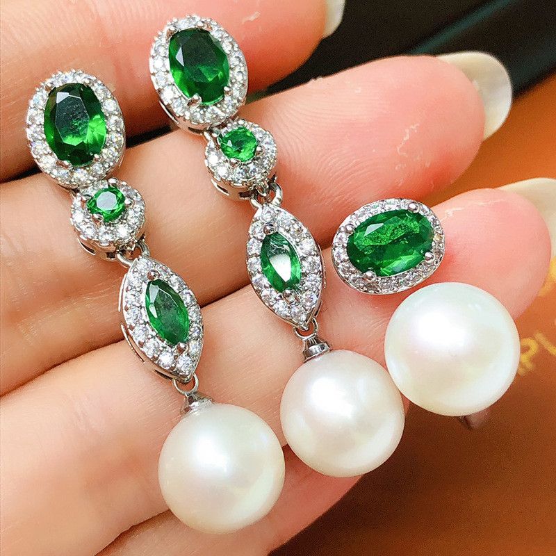 Bộ Set Ngọc Trai Vòng Cổ, Bông Tai và Nhẫn Tự Nhiên Đính Đá Quý Xanh Lục Bảo MADAME HIEN PEARLS Cho Nữ SCT029