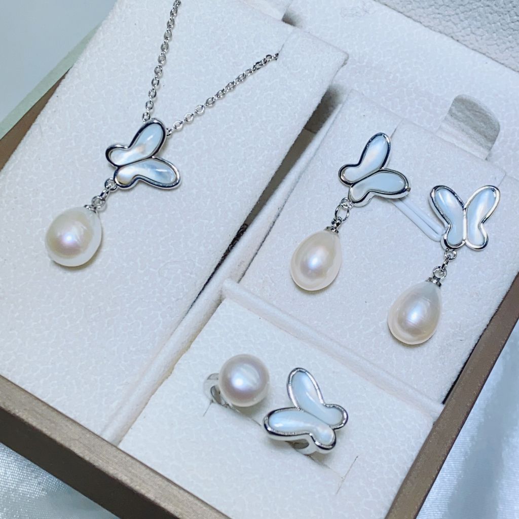 Bộ Set Ngọc Trai Vòng cổ + Nhẫn + Bông Tai Bộ Trang Sức Ngọc Trai Tự Nhiên Bướm Trắng Xinh Xắn MADAME HIEN PEARLS SPS079