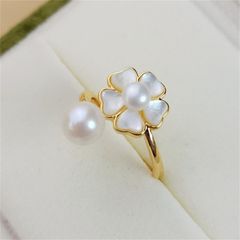 Nhẫn Ngọc Trai Tự Nhiên Mặt Hoa 5 Cánh Nhuỵ Đính Ngọc Trai Tự Nhiên MADAME HIEN PEARLS Cho Nữ NN114