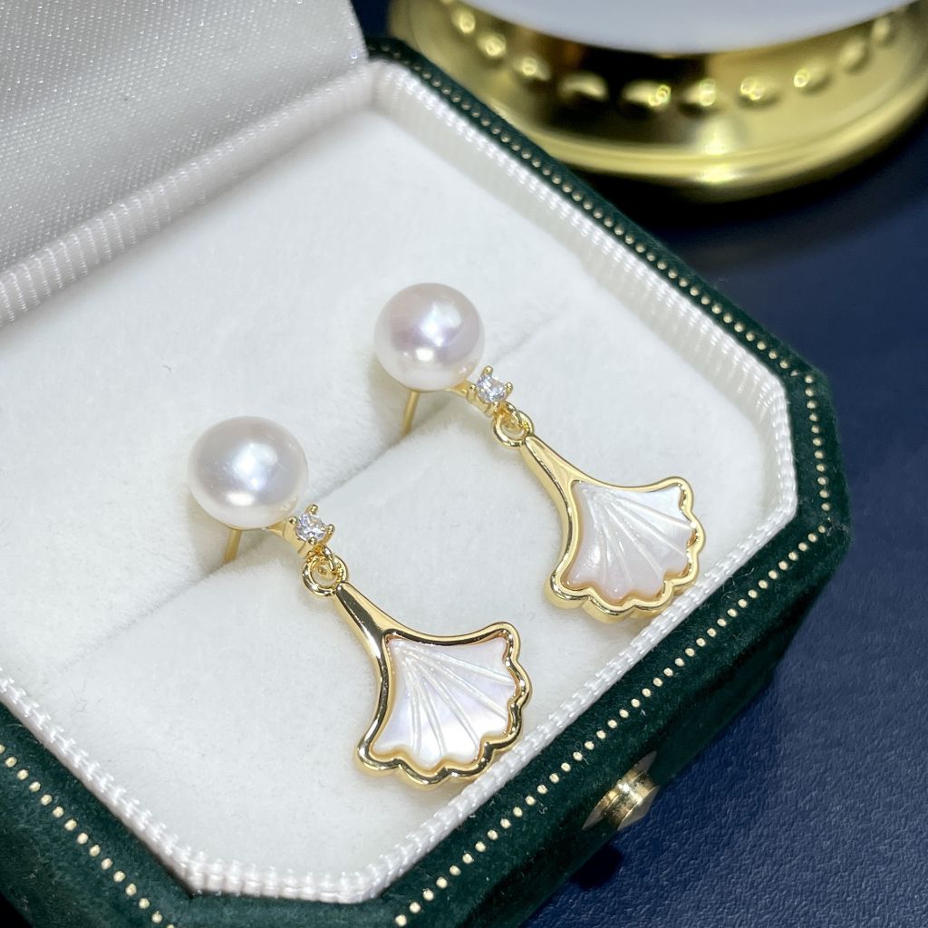 Bông Tai Bạc s925 Đính Ngọc Trai Tự Nhiên Tua Rua Phong Cách Sò Biển Xà Cừ Trắng Sang Trọng MADAME HIEN PEARLS Cho Nữ BTN214