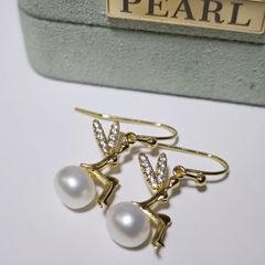 Bông Tai Ngọc Trai Tự Nhiên Mặt Nàng Tiên Cánh Tinker Bell Ngồi Quyến Rũ MADAME HIEN PEARLS BTN166