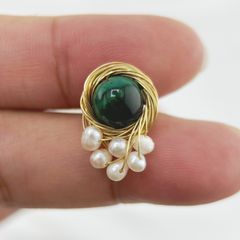 Bông Tai Ngọc Trai Tự Nhiên Mặt Ngọc Bích Kết Tủa 6 Hạt Ngọc Trai Tự Nhiên MADAME HIEN PEARLS BTT072