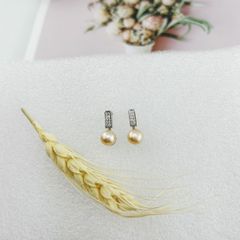 Bông Tai Ngọc Trai Tự Nhiên Mặt Thanh Đơn Giản Đính 10 Hạt Đá Quý MADAME HIEN PEARLS BTN134