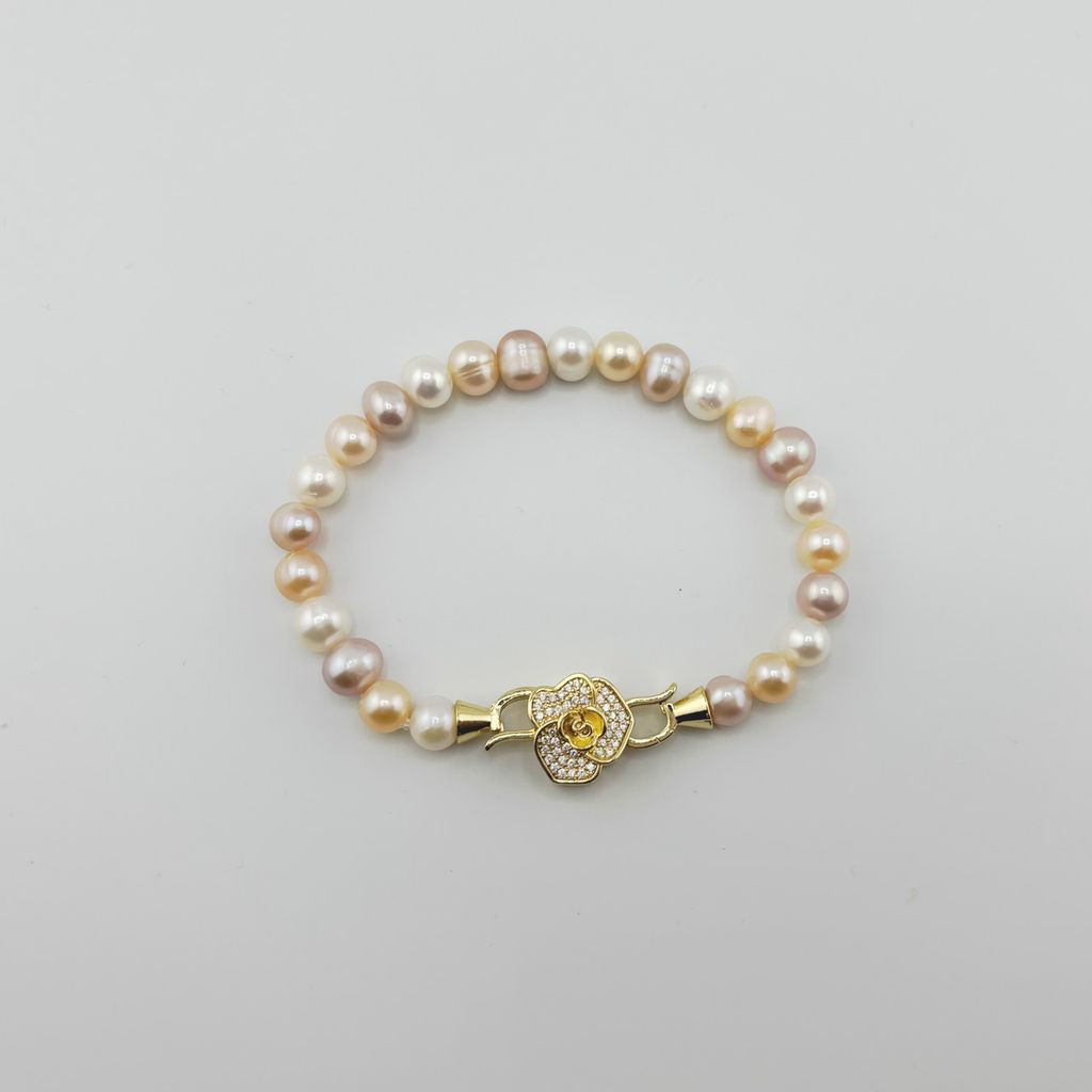 Vòng Tay Ngọc Trai Khoá Hoa Hồng Sang Trọng Quý Phái MADAME HIEN PEARLS VTT043