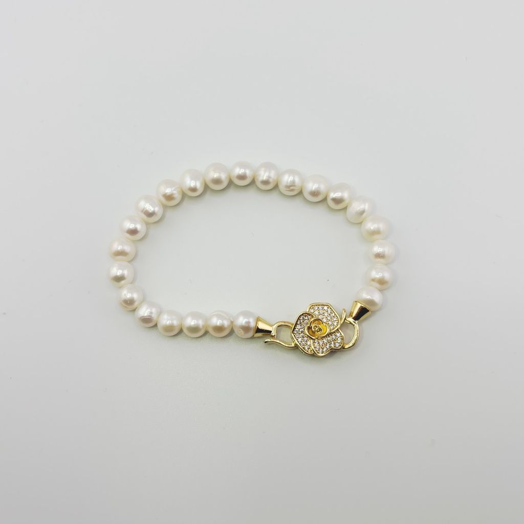 Vòng Tay Ngọc Trai Khoá Hoa Hồng Sang Trọng Quý Phái MADAME HIEN PEARLS VTT043