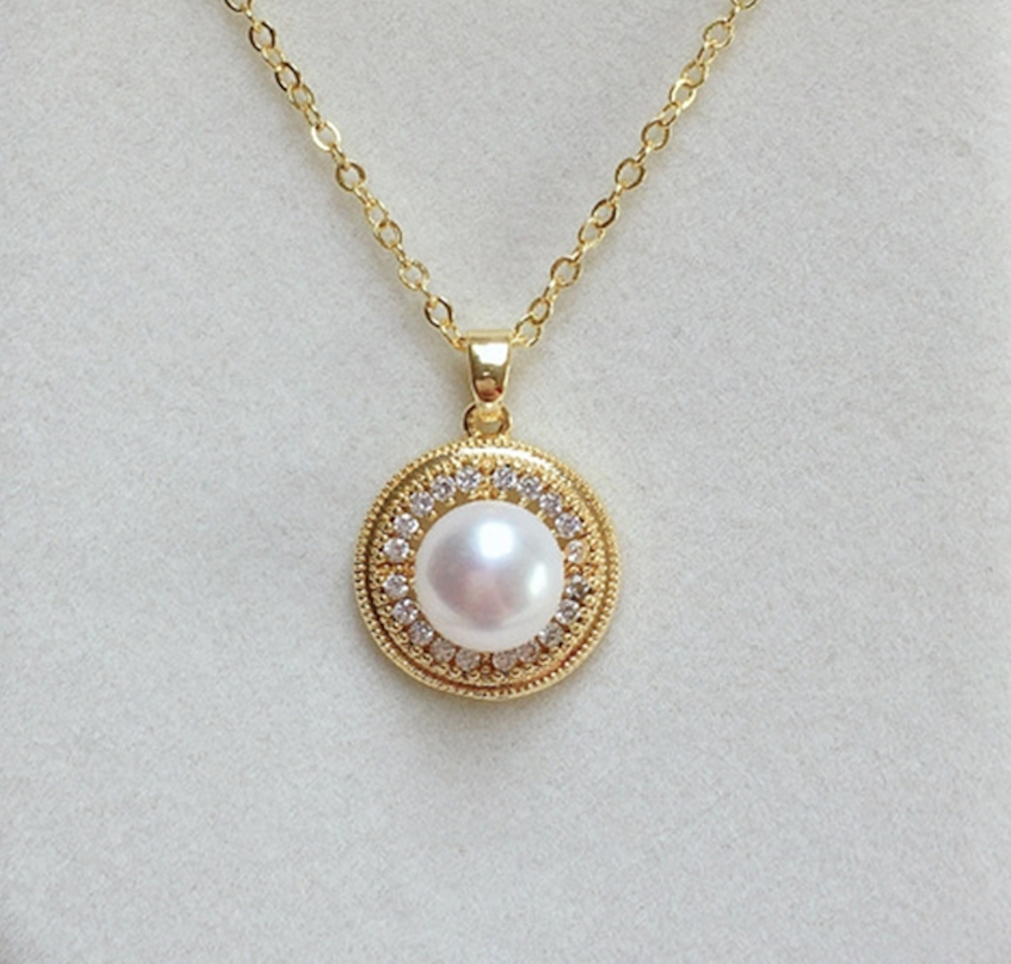 Mặt Vòng Cổ Ngọc Trai Tự Nhiên MADAME HIEN PEARLS Kiểu Dáng Khung Tròn Đính Đá Đơn Giản Đáng Yêu Cho Nữ MN046