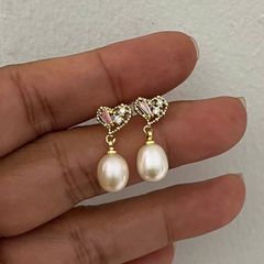 Bông Tai Ngọc Trai Tự Nhiên Mặt Trái Tim Trạm Trỗ Tinh Xảo Đính Pha Lê Nghệ Thuật MADAME HIEN PEARLS Nữ Tính BTG143