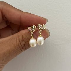 Bông Tai Ngọc Trai Tự Nhiên Mặt Trái Tim Trạm Trỗ Tinh Xảo Đính Pha Lê Nghệ Thuật MADAME HIEN PEARLS Nữ Tính BTG143