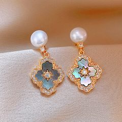 Bông Tai Ngọc Trai Tự Nhiên Hình Ngôi Sao Giáng Sinh Zircon Phong Cách Pháp Sang Trọng MADAME HIEN PEARLS Cho Nữ BTN260