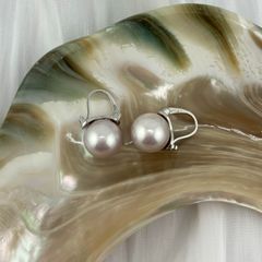 Bông Tai Bạc s925 Mạ Vàng Ý Đính Ngọc Trai 11mm Hạt Tròn Đẹp Grade AAA Mặt Khung U MADAME HIEN PEARLS BMVBTT013