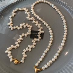 Vòng Cổ Choker Ngọc Trai Hạt Baroque Tự Nhiên Mặt Khoá Tim Đáng Yêu MADAME HIEN PEARLS Cho Nữ CB047