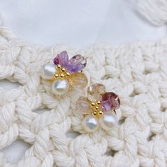 Bông Tai Ngọc Trai Tự Nhiên Dáng Hoa Đào 5 Cánh Phối Đá Thạch Anh Tự Nhiên MADAME HIEN PEARLS Cho Nữ BTG100