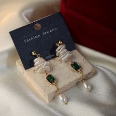 Designer Jewelry Bông Tai Kim Bạc s925 Thả Tua Rua Ngọc Trai Tự Nhiên Retro Baroque Dài Phối Kim Ngọc Lục Bảo MADAME HIEN PEARLS Cho Nữ