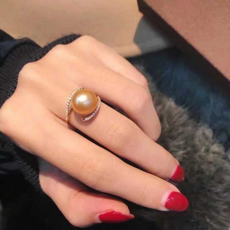 Nhẫn Bạc Mạ Vàng Đính Ngọc Trai Tự Nhiên MADAME HIEN PEARLS Phong Cách Đại Gia NT010