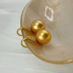 Bông Tai Bạc s925 Gót Giày Mạ Vàng Thật 18K Đính Ngọc Trai Vàng 10mm Hạt Tròn Đẹp Grade AAA Mặt Móc Câu MADAME HIEN PEARLS BMVBTT014V