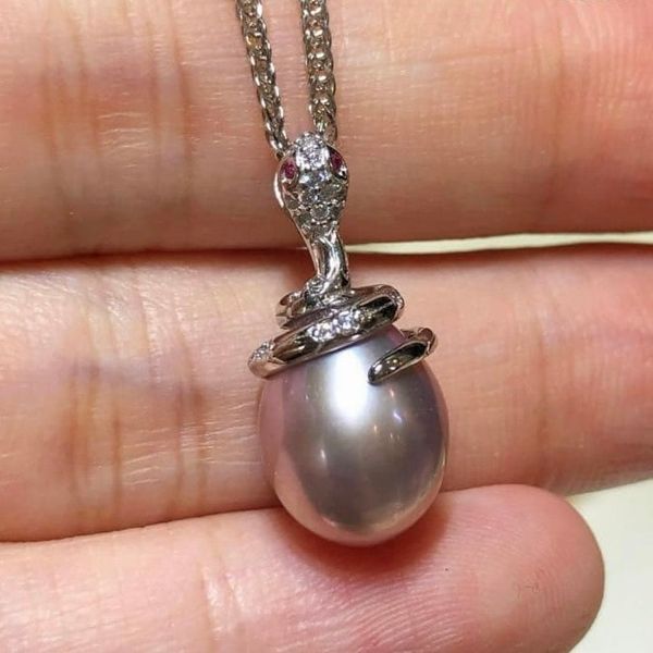 Dây chuyền Ngọc Trai Bạc Ý s925 Mạ Vàng Ý Đính Ngọc Trai Tím Khoá Thần Rắn Ôm Châu May Mắn, Thịnh Vượng BMVMG001