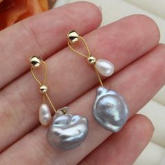 Bông Tai Ngọc Trai Kim Bạc s925 Đính Ngọc Trai Baroque Tự Nhiên Màu Bạc Cánh Hoa Đầy Màu Sắc MADAME HIEN PEARLS