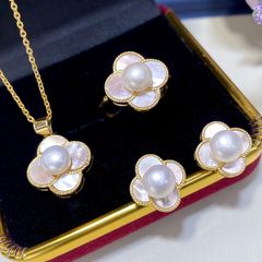 Bộ Set Ngọc Trai Vòng cổ + Nhẫn + Bông Tai Bộ Trang Sức Ngọc Trai Tự Nhiên Mặt Cỏ 4 Lá Trắng Xà Cừ Viền Vàng MADAME HIEN PEARLS SPS091