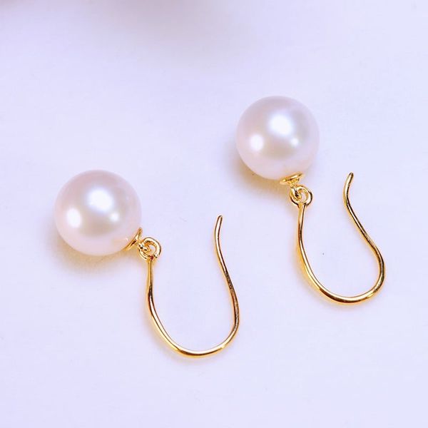 Bông tai Ngọc Trai Hạt Tròn Cao Cấp Tự Nhiên Khoá Móc Câu Bạc 925 Tối Giản MADAME HIEN PEARLS BTT082