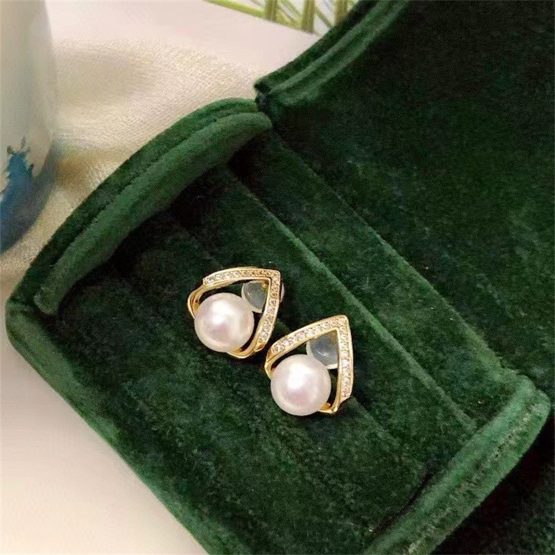 Bông Tai Ngọc Trai Tự Nhiên Mạ Vàng 18K Kim Bạc s925 Mặt Hình Học Tam Giác MADAME HIEN PEARLS BTN182