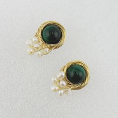 Bông Tai Ngọc Trai Tự Nhiên Mặt Ngọc Bích Kết Tủa 6 Hạt Ngọc Trai Tự Nhiên MADAME HIEN PEARLS BTT072