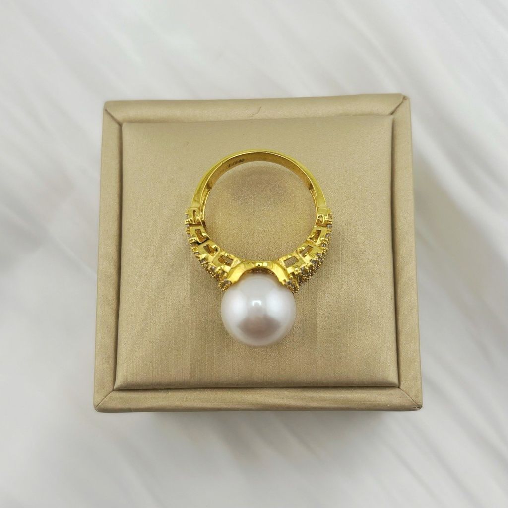 Nhẫn Vàng Thật 18k 1c47 Đính Ngọc Trai Trắng 11-12mm Hạt Tròn Đẹp Grade AAA MADAME HIEN PEARLS V18NT002
