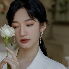 Bông Tai Ngọc Trai Bạc s925 Dây Ngọc Trai Quấn Xoắn Óc Tua Rua Hạt Baroque Điệu Đà MADAME HIEN PEARLS Sang Trọng BTB056