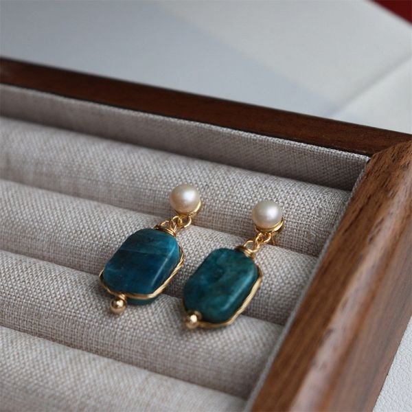 Bông Tai Mặt Ngọc Trai Tự Nhiên Đính Tua Rua Chữ Nhật Đá Xanh Khí Chất Cá Tính MADAME HIEN PEARLS Cho Nữ BTN281