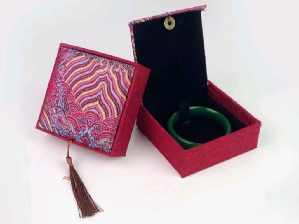 Hộp Gấm Vòng Tay Trang Sức Loại 1 cao cấp PKG9XA0710