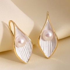 Bông Tai Ngọc Trai Tự Nhiên Hình Lá Trắng Ôm Ngọc Sang Trọng MADAME HIEN PEARLS Cho Nữ BTN092