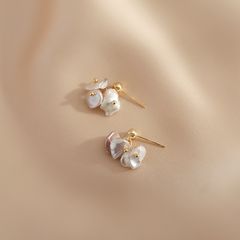 Bông Tai Kim Bạc 925 Đính Ngọc Trai Dáng Hoa Không Đều Baroque MADAME HIEN PEARLS Cho Nữ BTB030
