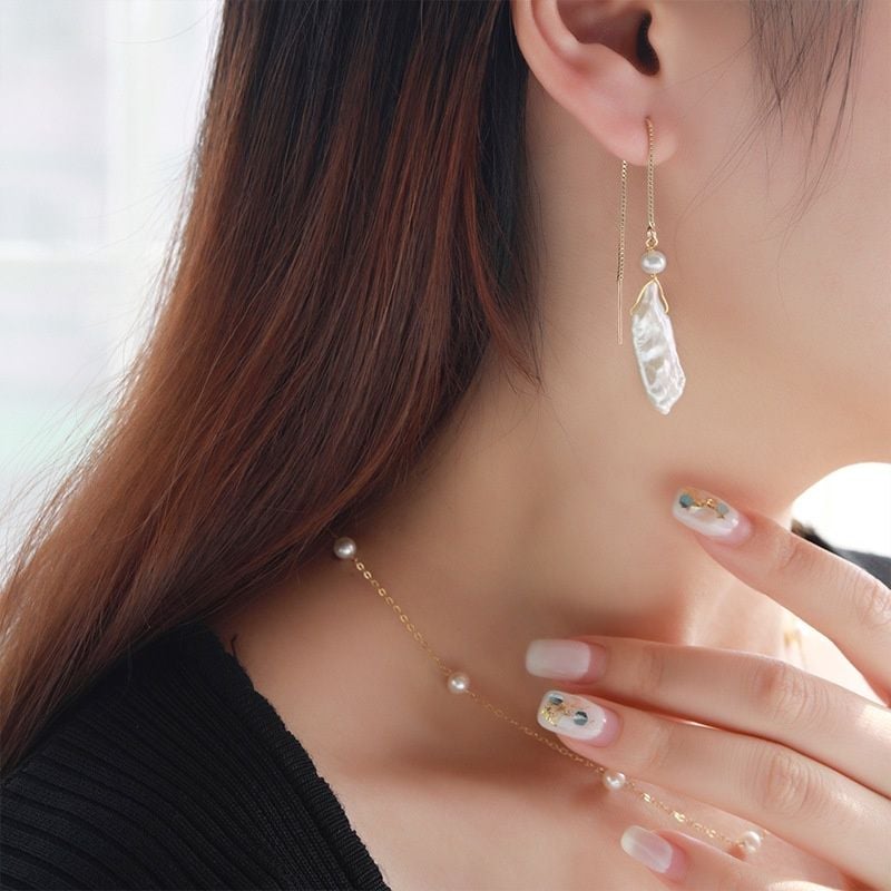 Bông Tai Ngọc Trai Dạng Que Tua Rua Tối Giản MADAME HIEN PEARLS Sang Trọng BTB055