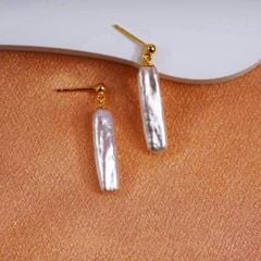 Bông tai Ngọc Trai Tự Nhiên Dáng Que Khoen Kim Tối Giản MADAME HIEN PEARLS BTB060