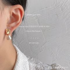 Bông tai Ngọc Trai Tua Rua Baroque Bất Đối Xứng MADAME HIEN PEARLS Thời Trang Nữ BTB076