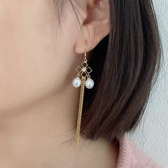 Bông Tai Ngọc Trai Tự Nhiên Tua Rua Phong Cách Thổ Dân MADAME HIEN PEARLS Cho Nữ BTG122