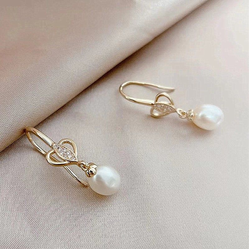 Bông Tai Ngọc Trai Nước Ngọt Tự Nhiên Khảm Hình Trái Tim MADAME HIEN PEARLS Cho Nữ BTG041