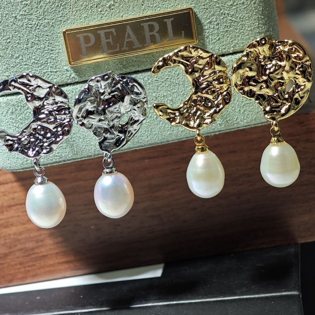 Bông Tai Ngọc Trai Tự Nhiên Mặt Gồ Ghề Phá Cách Độc Đáo BTG048F