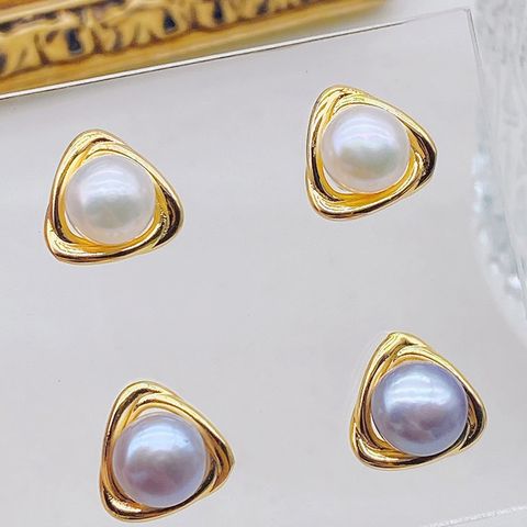 Bông Tai Ngọc Trai Tự Nhiên Hình Học Tam Giác Dễ Thương MADAME HIEN PEARLS