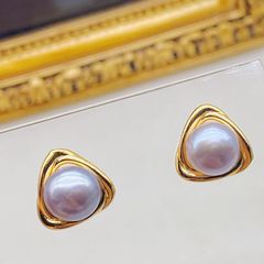 Bông Tai Ngọc Trai Tự Nhiên Hình Học Tam Giác Dễ Thương MADAME HIEN PEARLS BTN152