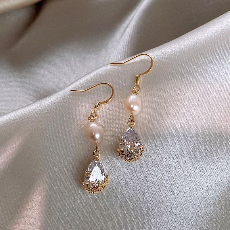 Bông Tai Ngọc Trai Tự Nhiên Đính Đá Zircon Tua Rua Giọt Nước MADAME HIEN PEARLS Thời Trang Nữ BTG087